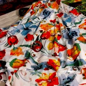 Beautiful flowy maxi floral print skirt
